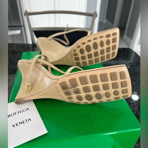 Bottega Veneta Beige Strappy Heels - Picture 3 of 9